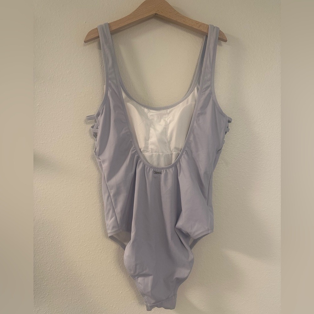 Victoria's Secret Light Lavender Shell One-Piece Swimsuit NWT size S - Picture 7 of 8